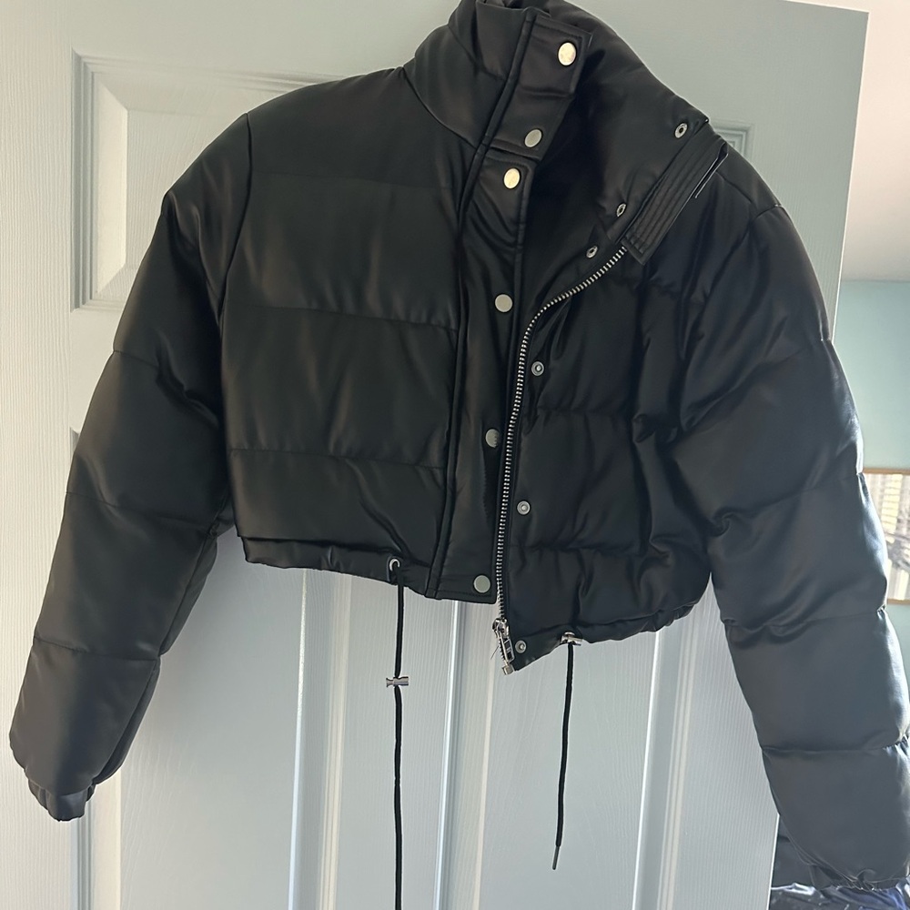cropped puffer jacket